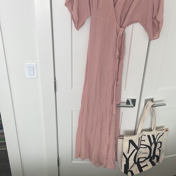 Reformation Winslow Dress in Blush - Picture 5 of 7